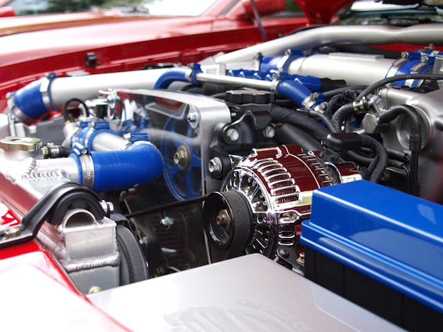 motor v autě